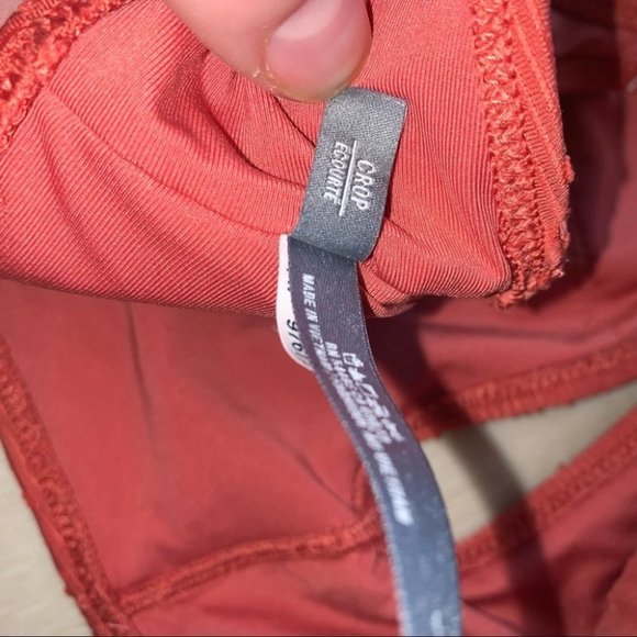 Aerie Bikini Top Women’s Size‎ Large Peach Coral Crochet  Keyhole High Neck - Picture 7 of 7